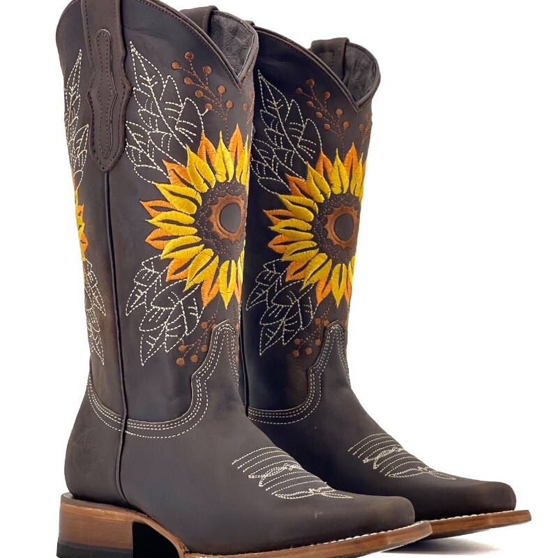 Western women's cowboy embroidered boots