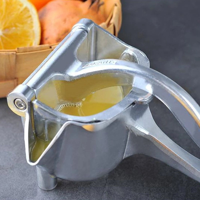Portable Manual Juicer
